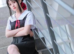 Akisoso秋楚楚美脚的全套卷来了，图片里光影交错，简直让我措手不及！