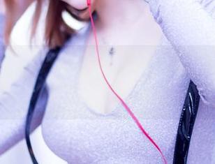 GIRLT果团网 – 龚玥菲的校园故事：原图写真，她的每个瞬间都值得收藏！
