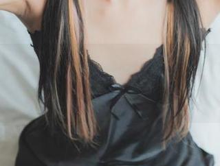 透视Hizzy(히지)的SelfSatisfaction原图：哎，光线打在身上真舒服！