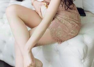HuaYang花漾 – 美图中的张思允Nice：夏天的气息仿佛就在眼前，心情瞬间跟着升温！