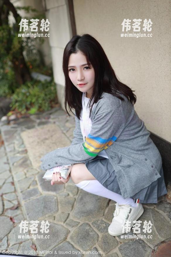 MFStar模范学院-白子嫣nicky MFStar模范学院 - 在全套白子嫣nicky美脚中迷失,别忘了下载哦!