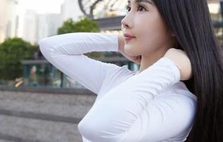 MiiTao蜜桃社 – 米琪MIKI的网袜在线写真，眼睛要努力适应这大胆的风格