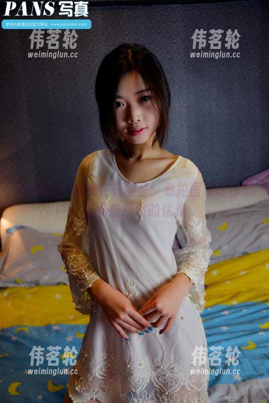 PANS-娜娜 PANS - 娜娜在礼服里:私拍图集让你忘记那些所谓的优雅