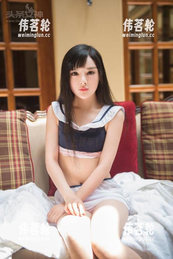TouTiao头条女神 - 千万别错过！JennyR的美腿福利图集，腿毛都希望自己能搭上便车！