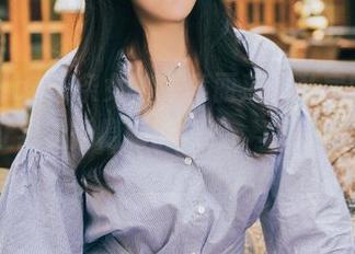 TouTiao头条女神 – 李丽莎的私房婚纱，竟然让我觉得隐晦的撩人，真是个小妖精。