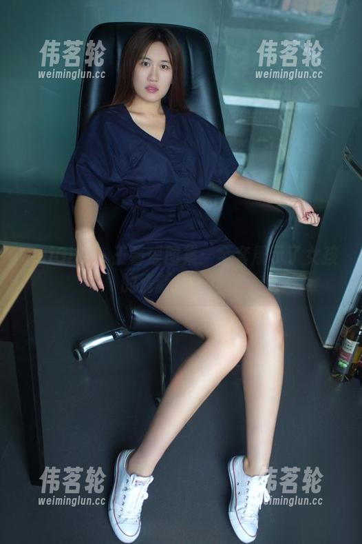 TuiGirl-王馨瑶 TuiGirl - 王馨瑶图集:全套展示了女孩的清新与小叛逆