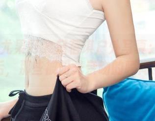 UGirls尤果网 – 黛蓓琪户外写真：美图背后，那些被阳光亲吻的瞬间！