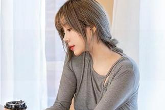 XINGYAN星颜社 – 李若汐ci的圣诞私拍：在冬天里感受阳光的魔力
