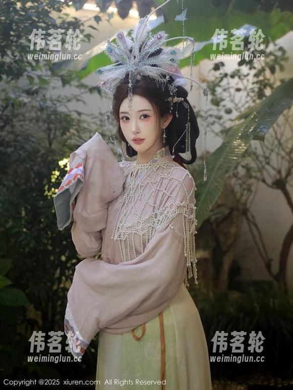 Xiuren秀人网 - 于诺诺ise这波福利太猛，御姐图包让人目不转睛！