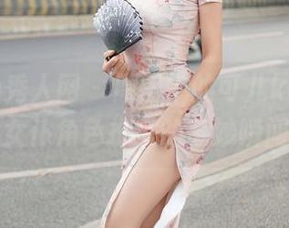 Xiuren秀人网 – 原图中的可儿kayen：女仆角色扮演的奇妙瞬间