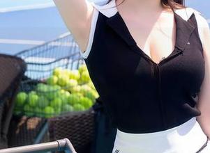 Xiuren秀人网 – 吃白菜的vi菜菜夏日泳装秀：各种资源让你浑身想要“跳水”的冲动！