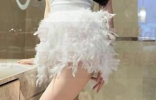 Xiuren秀人网 – 更新：星星baby和她的连衣裙，写真集里的搞怪与唯美并存！