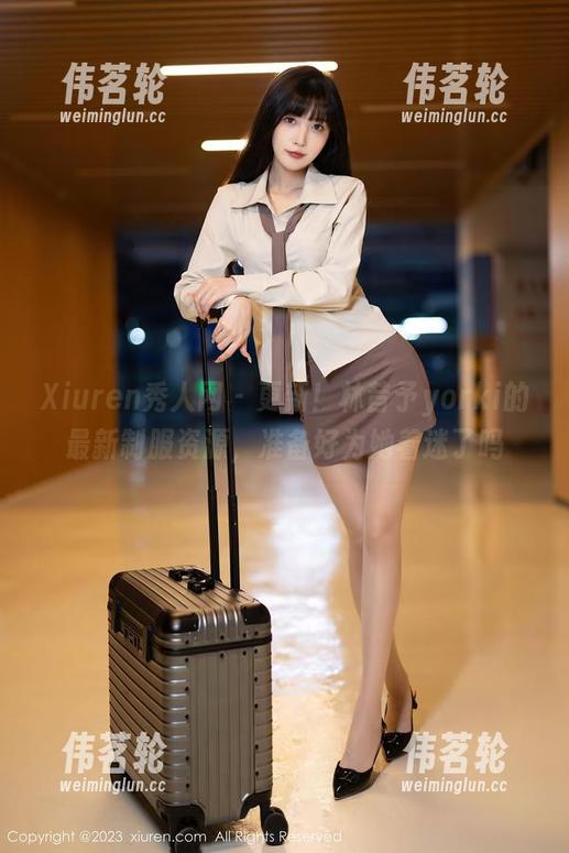 Xiuren秀人网 - 更新！林昔予yorki的最新制服资源，准备好为她着迷了吗