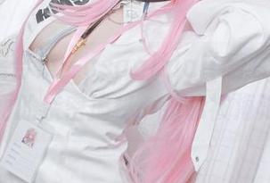 蔚蓝档案合集：asagiriai(爱ちゃん)和伊落玛丽的亲密揭秘，仿佛被海浪包围！