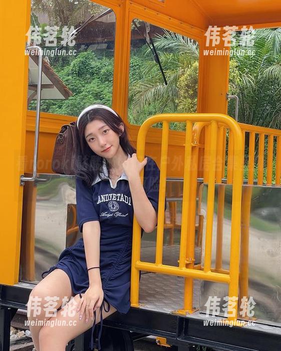 看roroki骷髅姬如何在户外私房合集里撕掉认真脸！