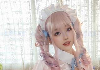 妄想与现实：七七娜娜子与不挠女仆的作品拼图