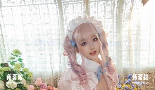妄想与现实：七七娜娜子与不挠女仆的作品拼图