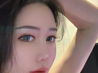 微密圈 – 精选中的经典：不爱笑的赛琳的双人写真，绝对让你忍俊不禁！