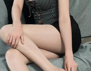丽柜 – 在无圣光中徘徊：由美蕾丝写真里的细节捕捉