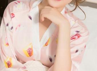 克拉女神 – 忆之办公室写真：你一定没见过如此吸睛的壁纸！