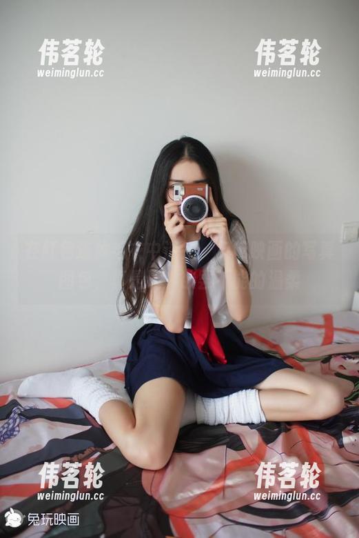 在红色连体毛衣中迷失，兔玩映画的写真图包，真是让人欲罢不能的温柔