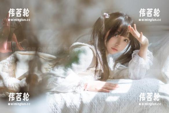 六味帝皇酱户外写真：原图分享，光影之间的“女王”气质太吸引了！
