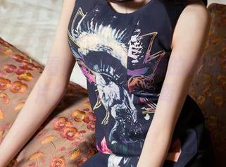 头条女神 – 看！小热巴学妹的趣味写真图片分享，绝对有毒！