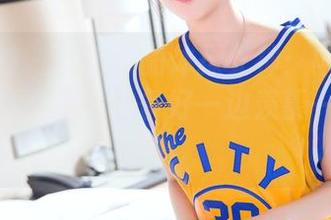 头条女神 – 暖阳下的体操女神：申美嫣体操服图片合集，准备好一边羡慕一边感叹吧！