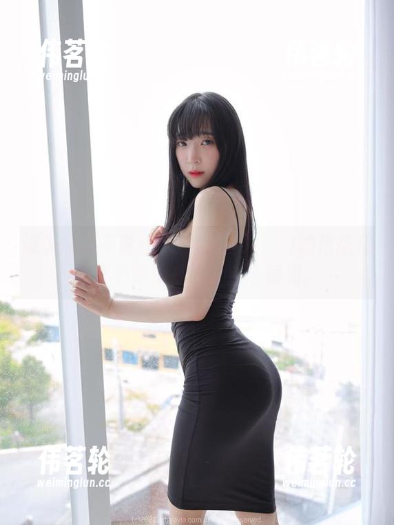 谁说秘书不重要？姜仁卿(강인경)的作品在图库中狠狠打破了这个偏见。