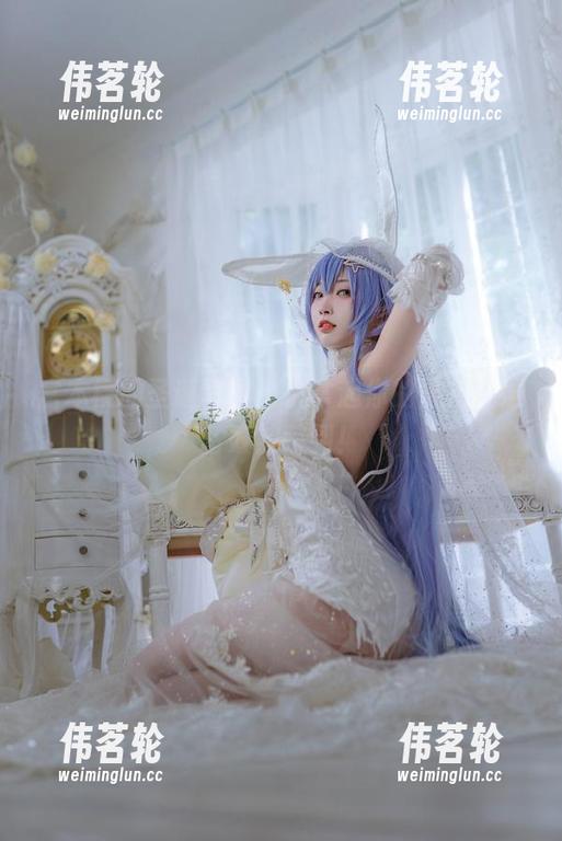 宫本樱的圣诞写真：快拿起你的雪花，准备好被萌到！