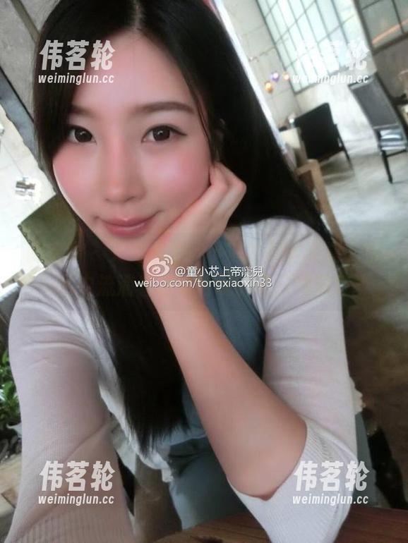 微密圈 - 又免费了！小芯酱黑丝写真，照片中流淌着若隐若现的夏日气息！