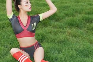 尤蜜荟 – 瞧瞧！白子嫣的笑靥如花图包更新，让我笑得有点傻傻的！