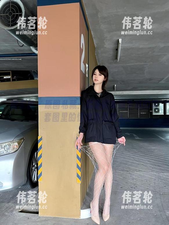 就是阿朱啊 微密圈 - 原图私藏:就是阿朱啊学姐的美,套图里的情绪真是抓人。