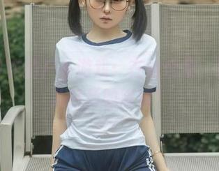 幼水铃衣的户外游戏：在线合集，跟随风儿轻柔的呢喃！