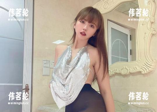 张思允nice 微密圈 - 张思允nice带你在线欣赏:那一抹吊带黑丝的浪漫