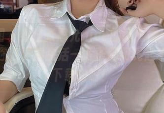 微密圈 – 看过张思允nice的制服黑丝套图后，你会觉得生活一下子都明亮起来了，下载去吧！