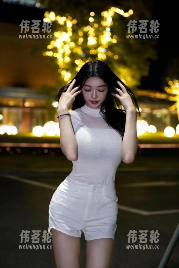 微密圈 - 套图大揭秘：徐珺大哥的红裙如何让人心跳加速！
