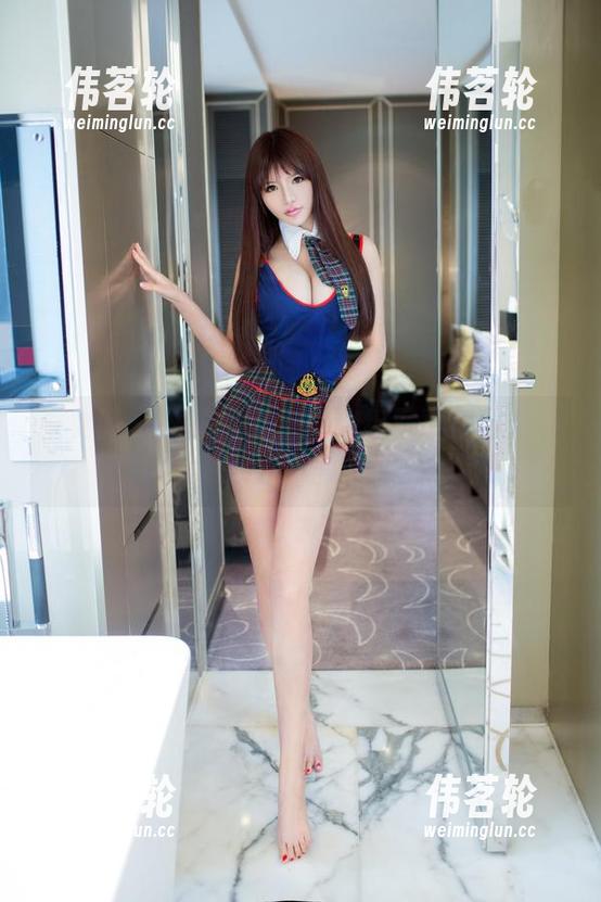 推女郎 - 女王何奕恋：这组写真让你明白什么叫高贵