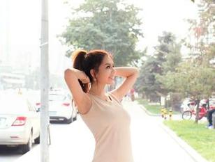推女郎 – 胡允儿空姐的写真，云层里藏着不被遏制的温柔