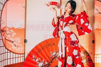 果团网 – 哇，进入尹意纯的蕾丝世界，网盘里的私藏简直要溢出屏幕！