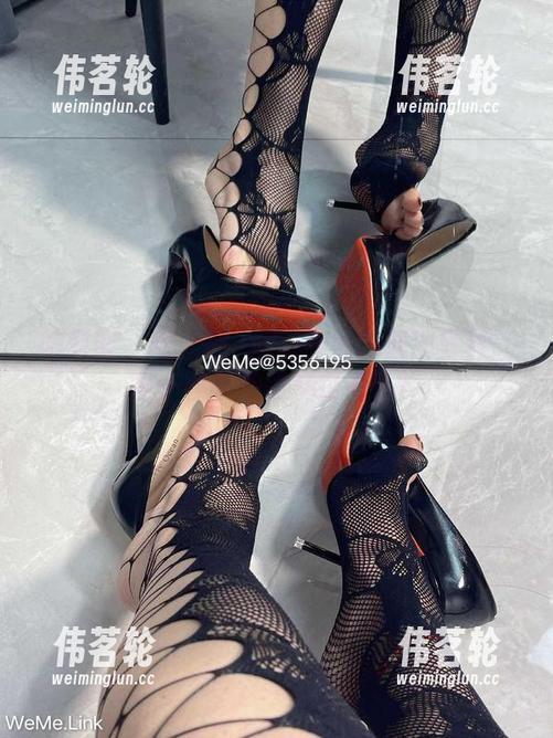 微密圈 - 看！桃沢樱呀学妹的原图写真：每一帧都想给她打电话！