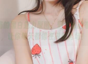 桜桃喵的黑白魅力原图，壁纸也能卷起来，让你每天都像在时尚秀场！