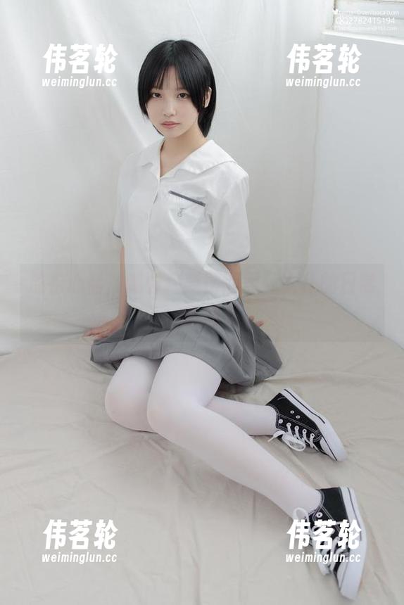 森萝财团 放松心情,观看森萝财团黑丝女仆的日常瞬间
