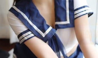 模范学院 – 李颖煊baby的校园私拍合集——那些偷吃零食的偷偷摸摸的瞬间！
