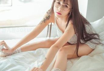 波萝社 – 猫九酱Sakura的皮衣物语：定制你的梦境，限时图片放送！