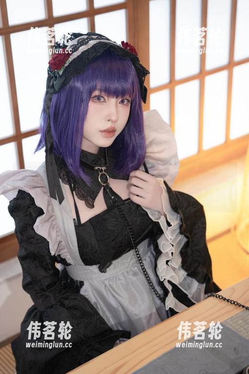 制服风格多样，清水由乃图包新鲜出炉，更新就像开盲盒，搞不好就中个绝版！