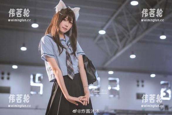炸酱沐沐 图库中的炸酱沐沐白裙写真,简直就是阳光和温柔的结合!