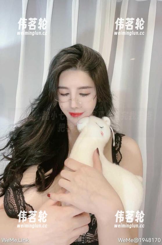 猪小七 微密圈 - 猪小七的礼服写真:看完我差点把手机摔了!