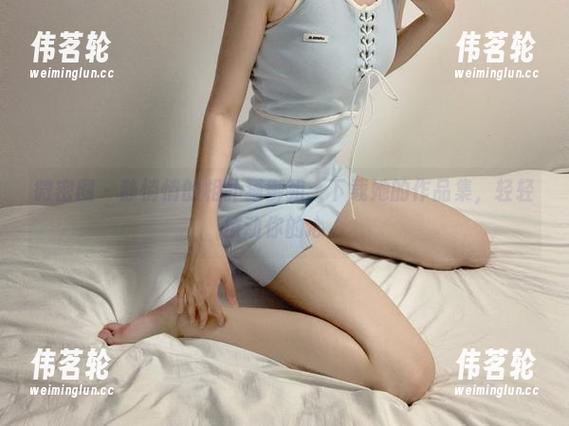 微密圈 - 静悄悄的相扑猫御姐：下载她的作品集，轻轻撩动你的心。