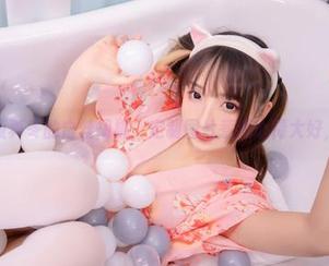 就神乐坂真冬的白丝胡桃，定制图片惹我心情大好，冲鸭！